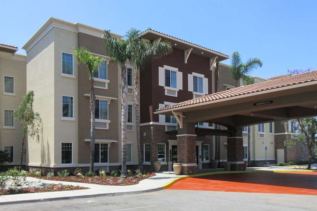Comfort Inn & Suites Near Ontario Airport Экстерьер фото